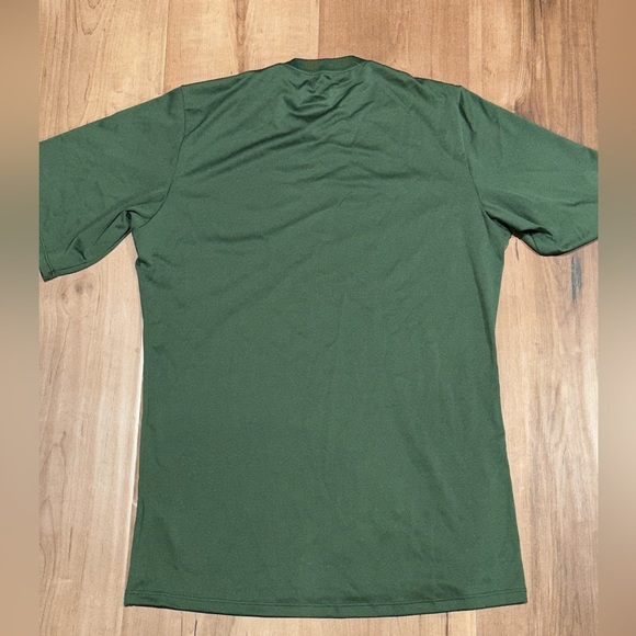 Green base layer T-shirt. - Picture 1 of 11